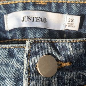 JustFab Jeans. Size 32. Never Worn.